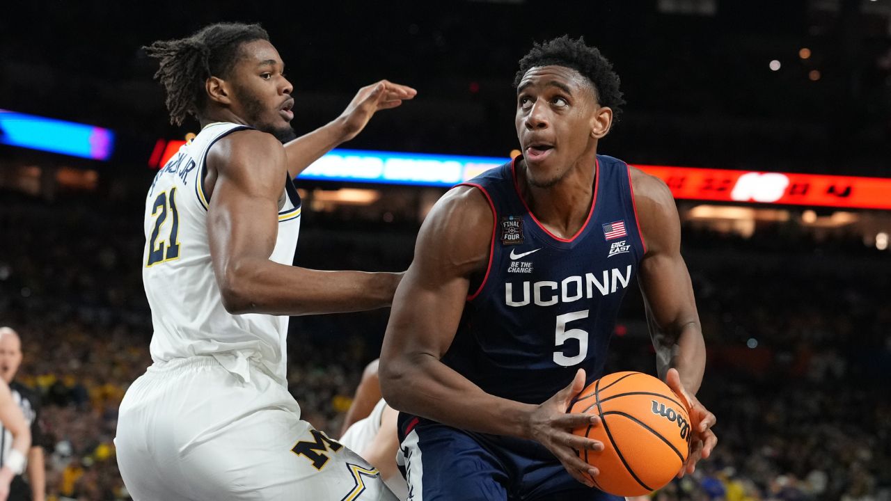 UConn’s Tarris Reed ‘let the Holy Spirit speak’ in sharing testimony with students following loss