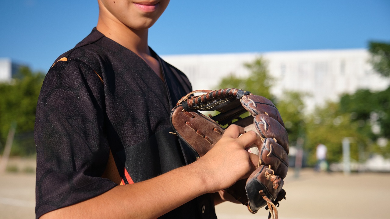 Daily Devotional: Friday, June 12 – Wearing The Wrong Jersey