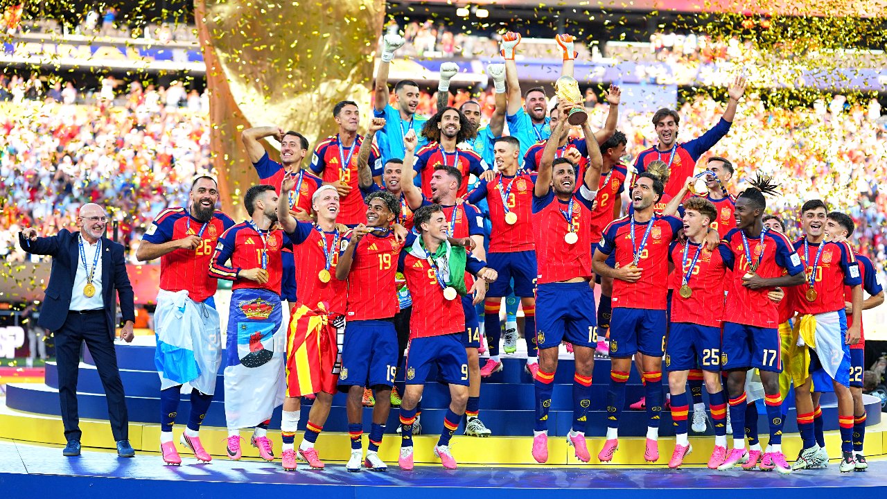 Spain wins World Cup led by coach Luis de la Fuente, who seeks to ‘rely on God for everything’